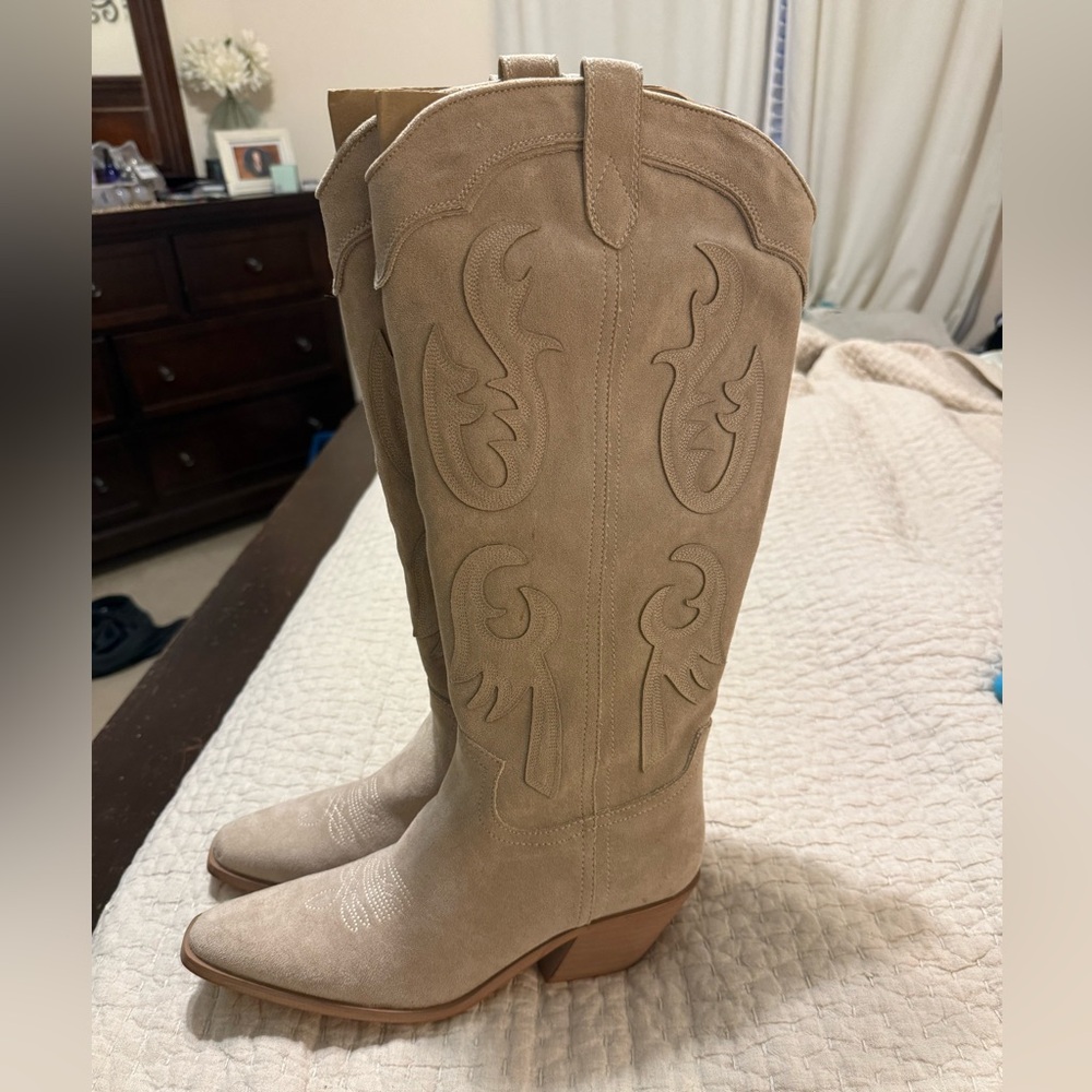 Suede Knee-High Western Boots in Light Taupe